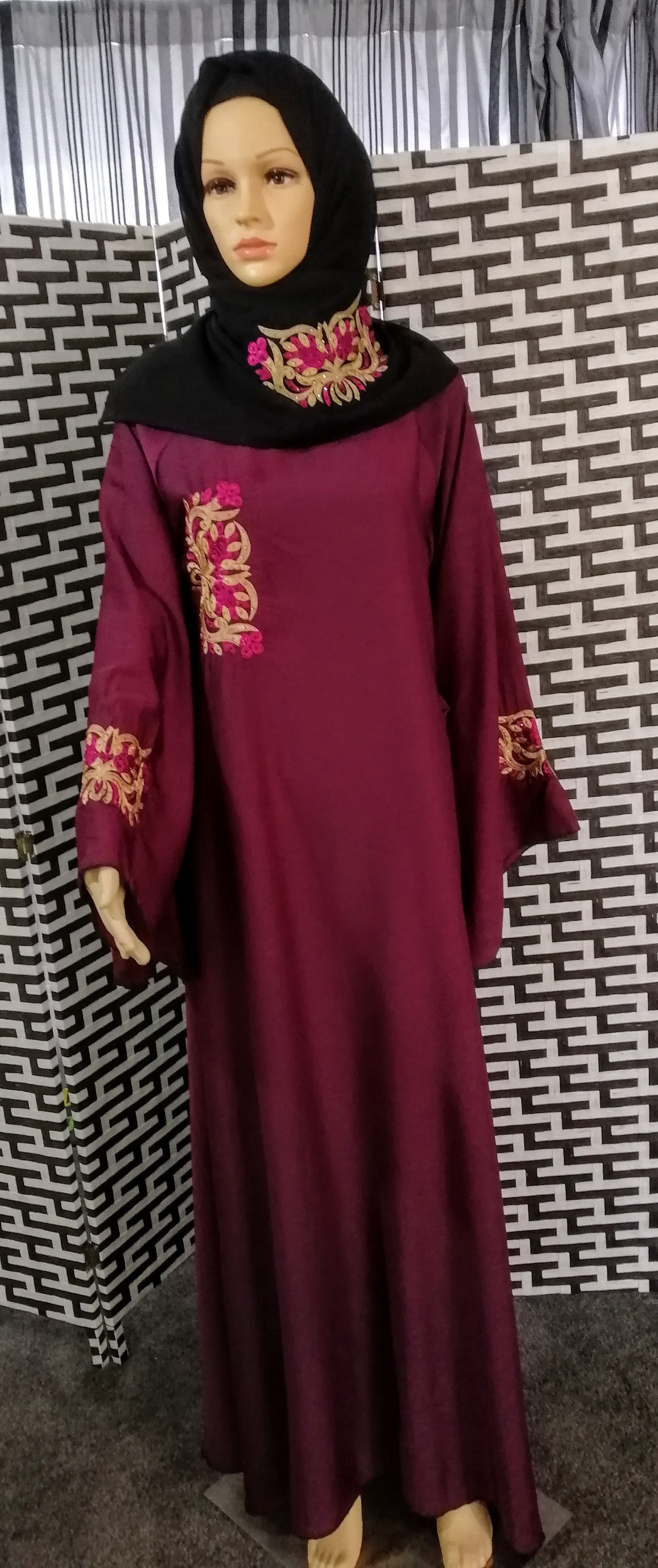 Dark Wine Magenta floral (Size 48)