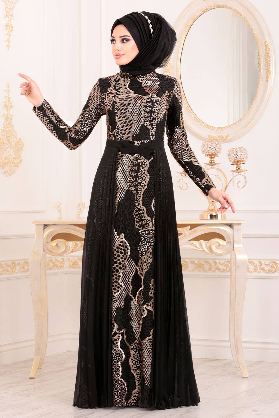 Preorder Gown 12