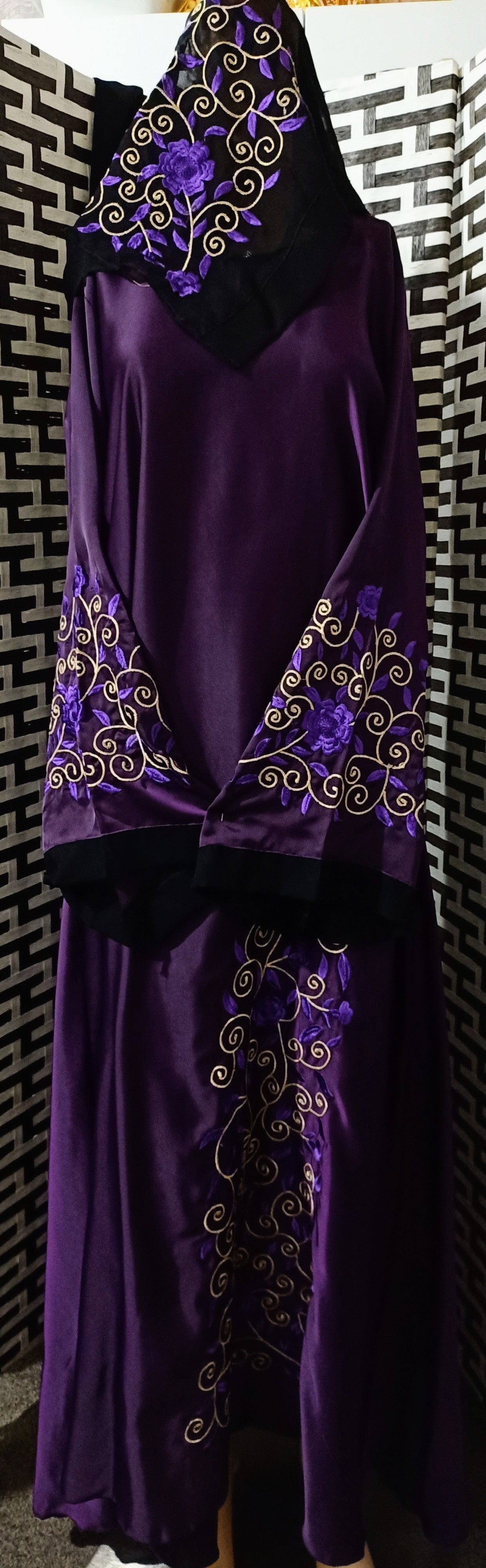 Dark purple embroidery abaya E14