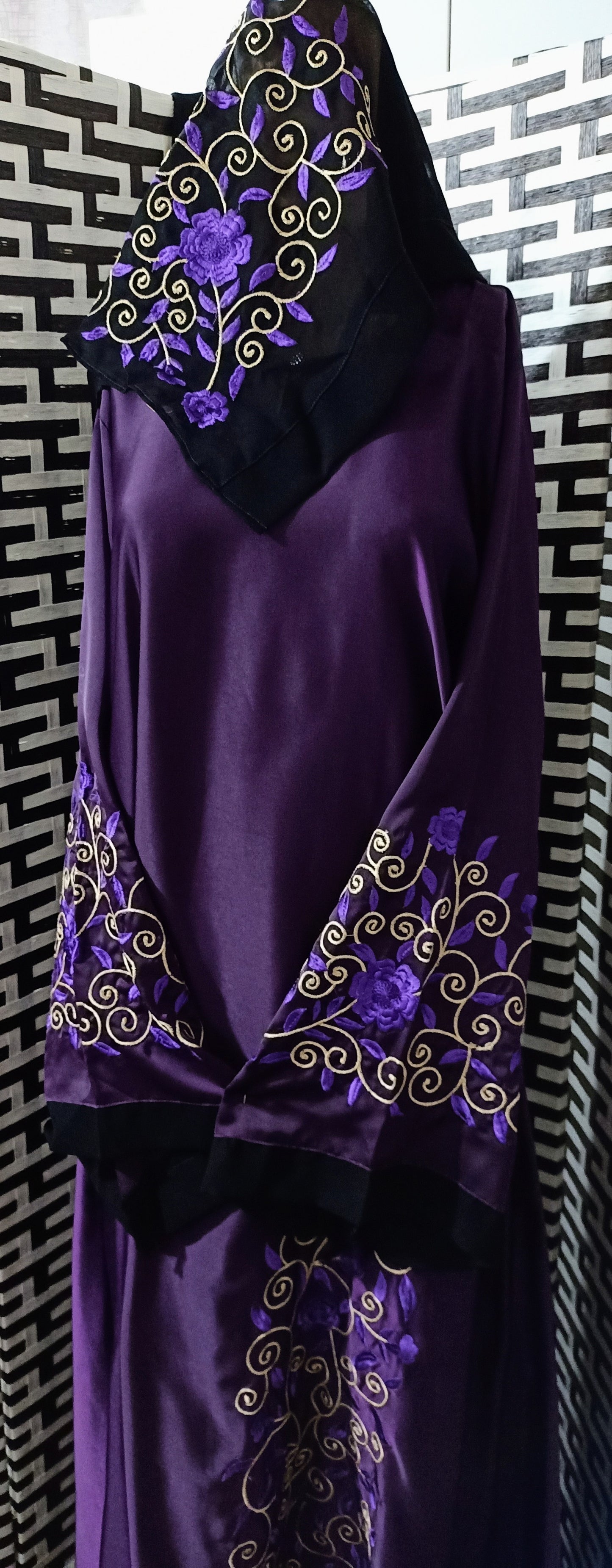 Dark purple embroidery abaya E14